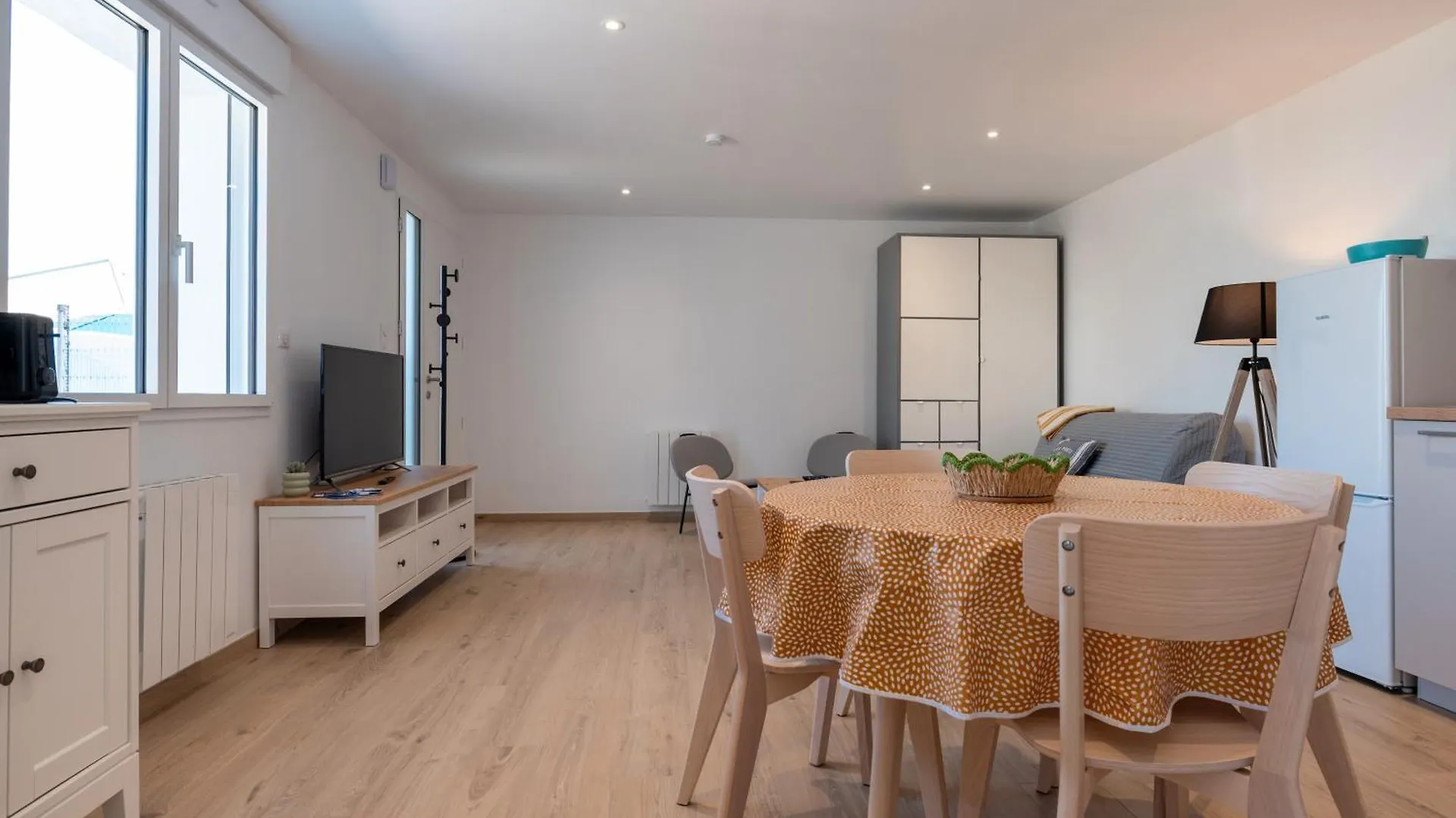 Tribord Babord Draps Parking Wifi Apartamento Arzon