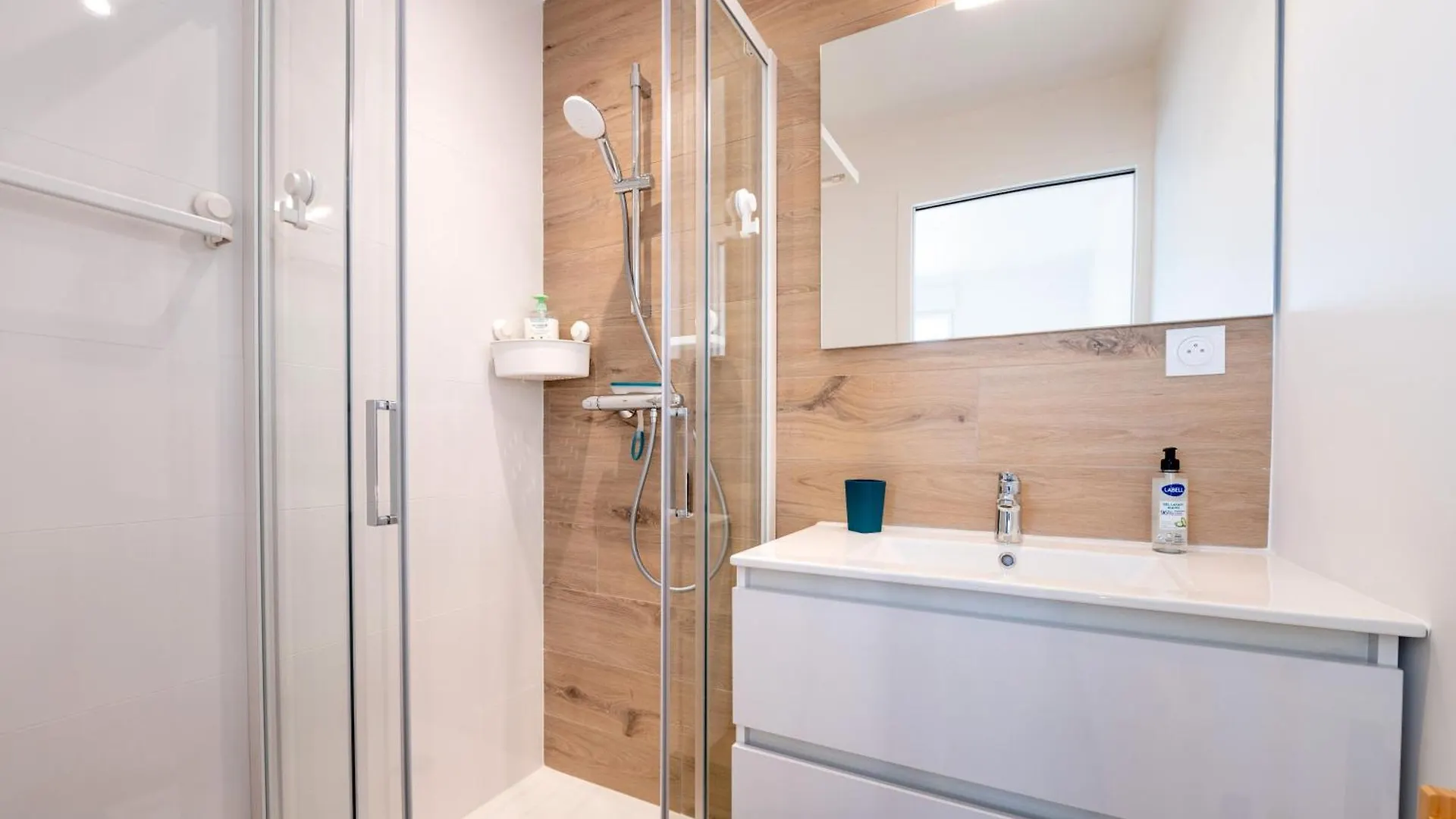 Tribord Babord Draps Parking Wifi Apartamento Arzon